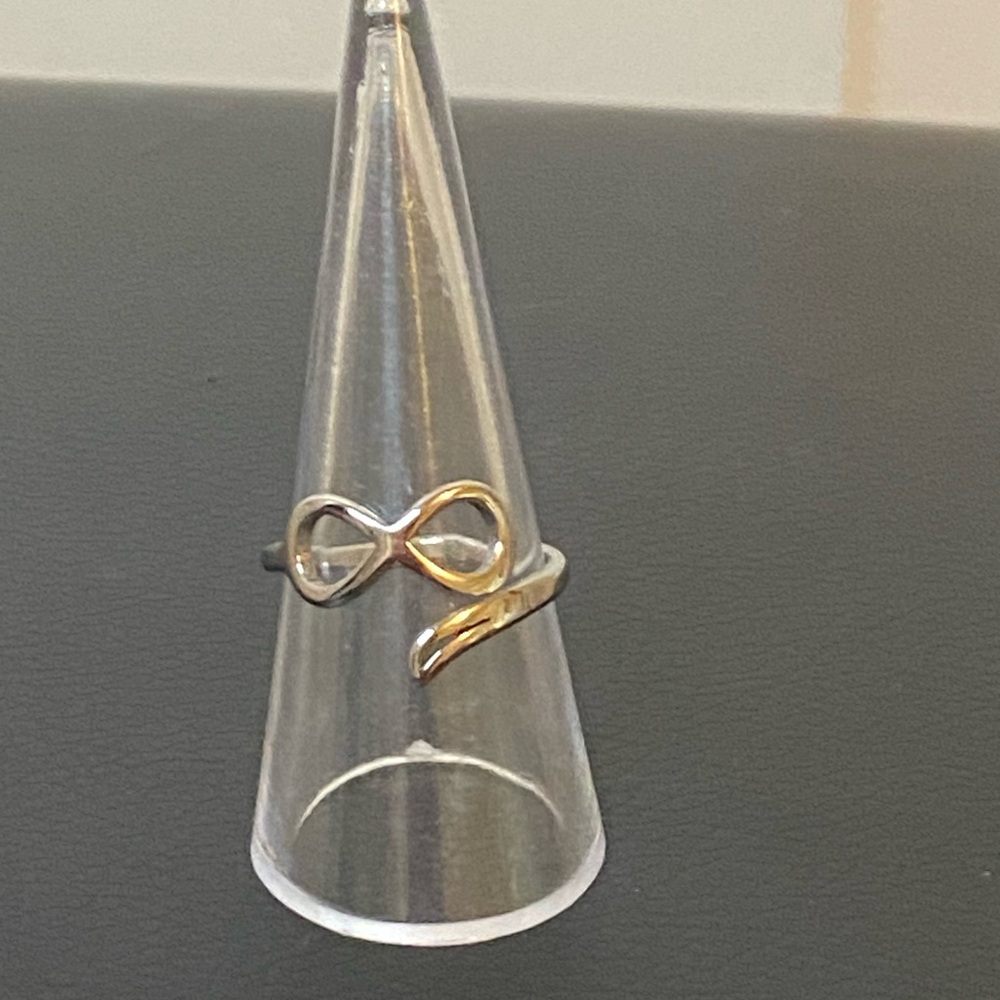 Stainless steel Silver Infinity Ring sz 8